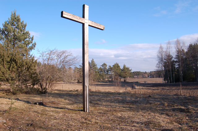 Kuva: Ristinpelto Oletetun kellotapulin paikka luoteesta. Teija Tiitinen 3.4.2007