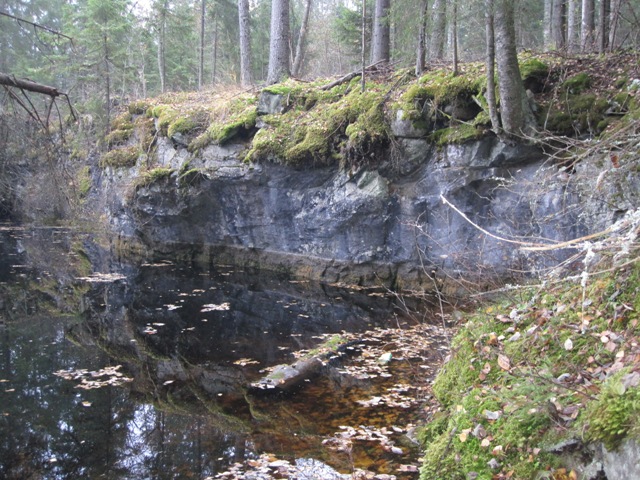 Kuva: Kalkkikivilouhos Kalkberg 2 E seinämää, NW-SE. Katja Vuoristo 2011