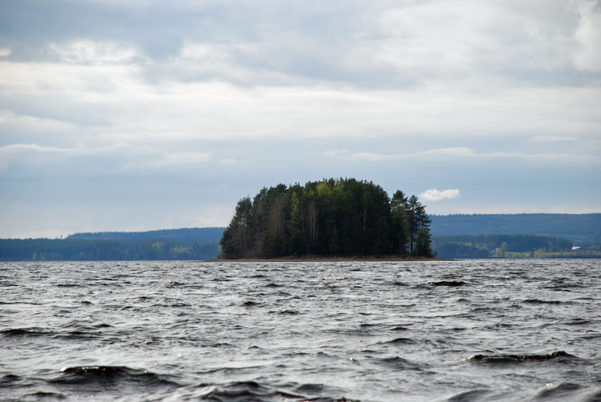 Kuva: Yleiskuva saaresta idästä kuvattuna. Juha Ruohonen CC BY 4.0 Juha Ruohonen 18.5.2011
