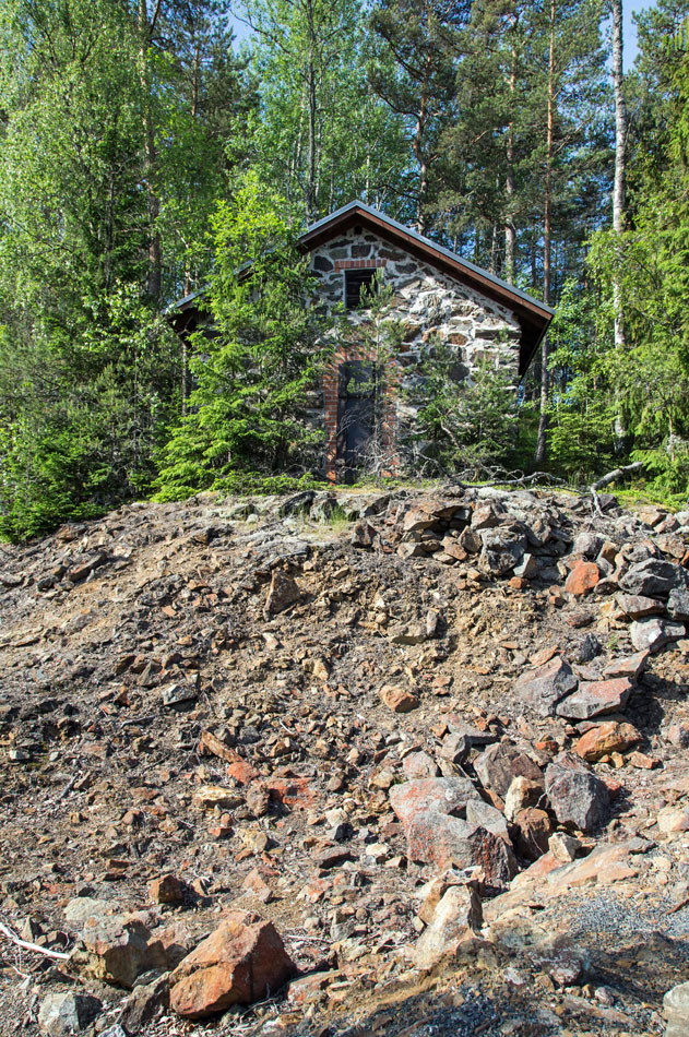 Kuva: Orijärven kaivoksen vuonna 1839 rakennettu ruutikellari. Helena Ranta 11.6.2019